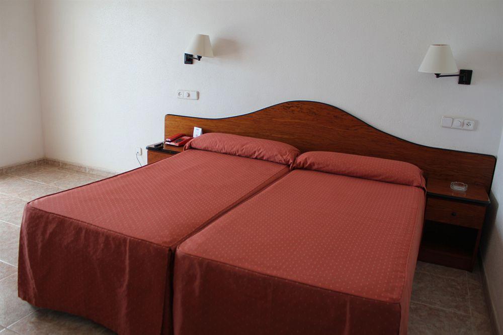 Hotel Rosa Dels Vents 산 안토니 드 칼론헤 외부 사진