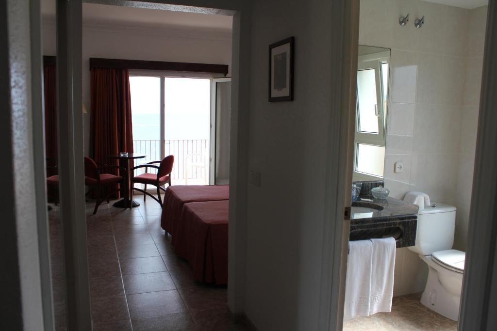 Hotel Rosa Dels Vents 산 안토니 드 칼론헤 객실 사진